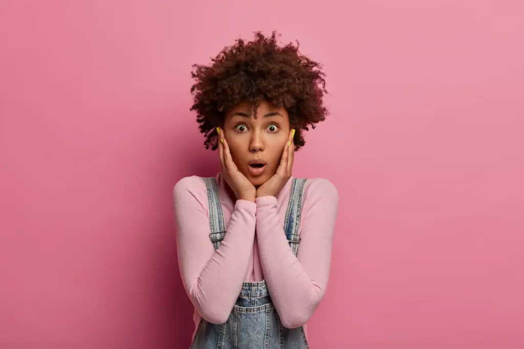 https://appliancechat.com/wp-content/uploads/2022/09/portrait-astonished-curly-woman-grabs-face-stares-with-bugged-eyes-gossips-about-something-amazing-dressed-casually-poses-against-pink-wall-being-anxious-about-awful-accident-1024x683.jpg